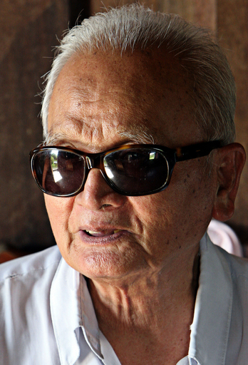 「クメール・ルージュ」ナンバー2のヌオン・チア元議長　身柄拘束される