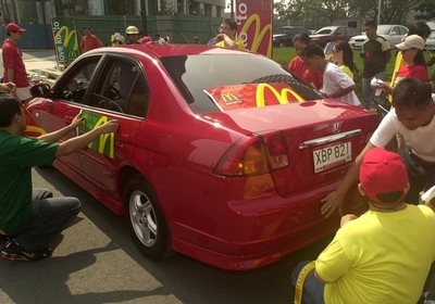 パトカーにマクドナルドの廃油と軽油の混合燃料、フィリピン