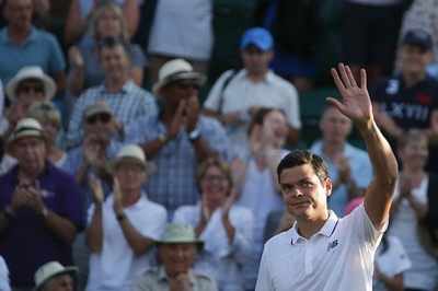 ラオニッチがズベレフ撃破、フェデラーと再戦へ ウィンブルドン