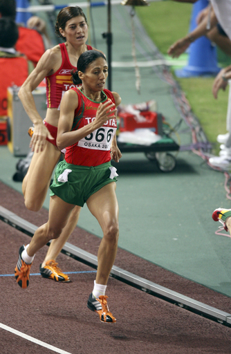 ベンハシ 女子800メートルで2位入賞