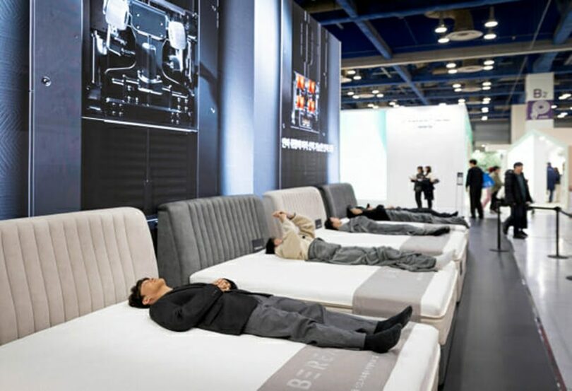 コーウェイ「ビレックス マッサージマットレスMシリーズ」＝コーウェイ(c)KOREA WAVE