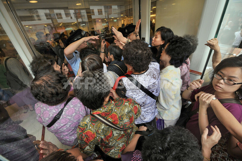 東アジア銀行香港支店で取り付け騒ぎ、米金融不安に絡んだうわさ流れる