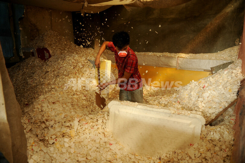 フィリピンの金融街でプラスチック袋禁止令、洪水対策で