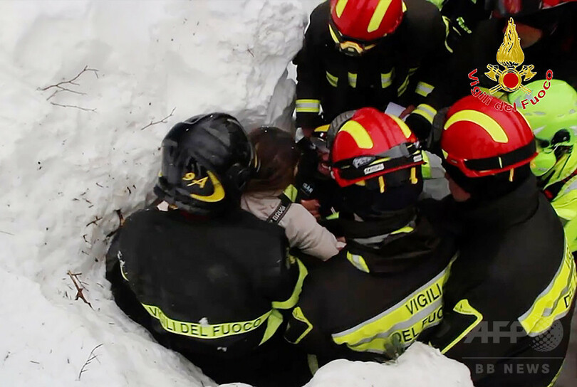 雪崩直撃の伊ホテル、子供ら5人が奇跡的生還 さらに5人生存