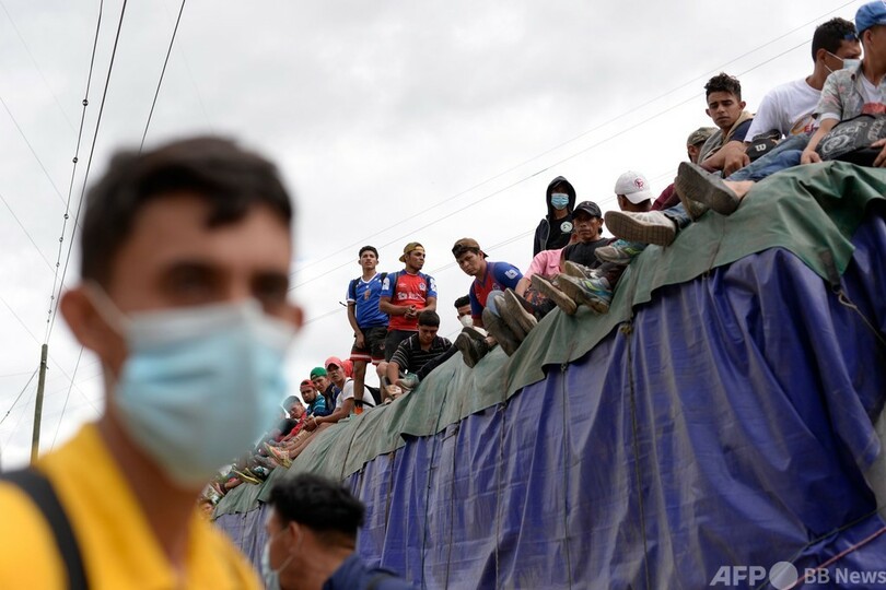 グアテマラ入りのホンジュラス移民、9000人に メキシコ経由で米目指す