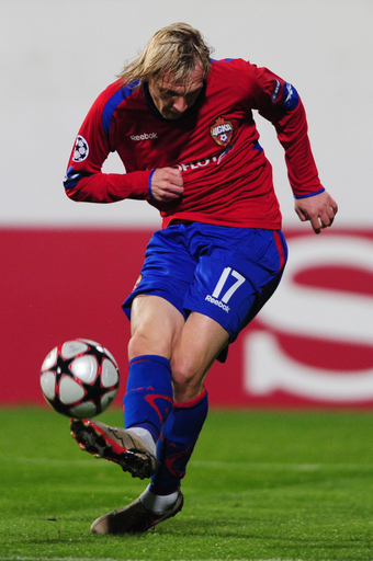 マンチェスター・ユナイテッド オーウェンの3得点で首位通過