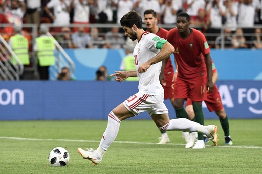 ポルトガルはドローで2位通過 16強でウルグアイと対戦 写真11枚 国際ニュース Afpbb News
