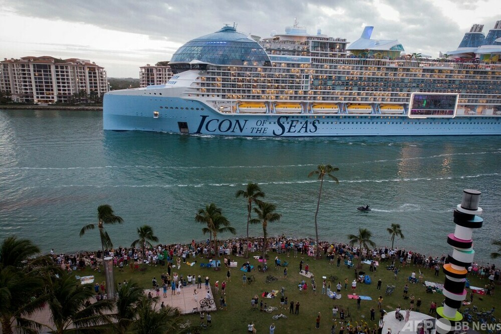 世界最大のクルーズ船が間もなく開港：「海の象徴」との出会い