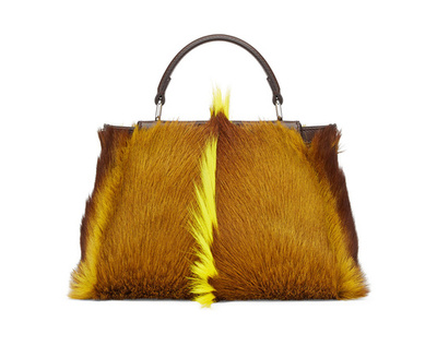 「フェンディ」松屋銀座店が5日リニューアル、限定色のピーカブーも