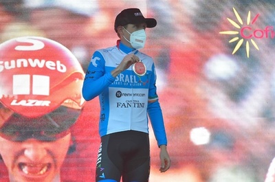 【今日のブエルタ】マーティン涙の区間V、総合首位はログリッチ