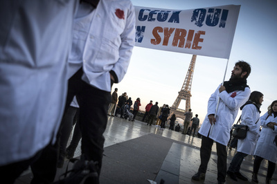 「プラカードの向こう側」