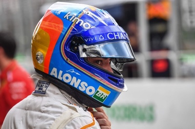 アロンソが19年のインディ500出場へ、三冠達成のため「戻らなくては」