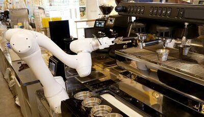 60分でコーヒー80杯、バイト2人分の働き…韓国の各社「協働ロボット」の開発に拍車