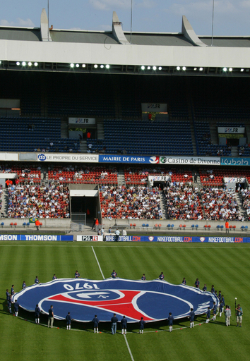 PSG 差別的横断幕で来シーズンのフランスリーグ杯出場停止
