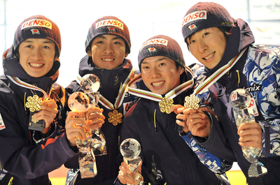日本 複合団体で14年ぶりの優勝、ノルディックスキー世界選手権