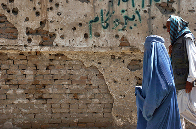 アフガニスタン南部で自爆テロ、民間人17人が死亡、約30人が負傷