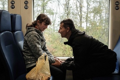 ハルキウ州で都市間鉄道再開 7か月ぶり ロシアから奪還