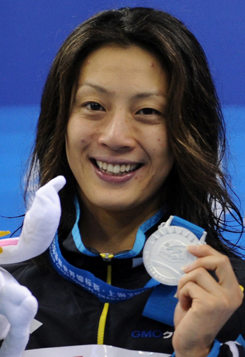 寺川が女子50メートル背泳ぎで銀 ロクテが世界新記録、世界水泳