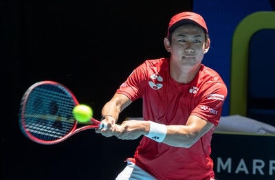 日本はスペインに敗戦、西岡が王者ナダルに健闘も及ばず ATPカップ