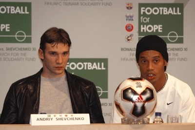 アンチェロッティ監督 ロナウジーニョとシェフチェンコの獲得を歓迎