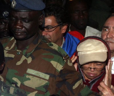 チャド子ども誘拐未遂、仏団体6人に重労働8年