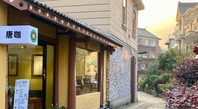 「チベット文化の百科事典」 タンカを描く青年の新たな夢