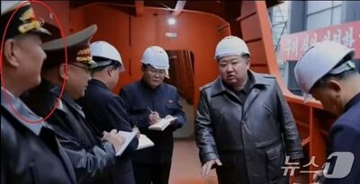 北朝鮮メディアに再登場した「更迭された海軍司令官」…削除から一転、再放送映像に姿