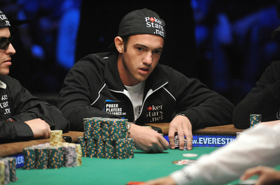 ポーカー世界選手権、優勝は史上最年少の21歳