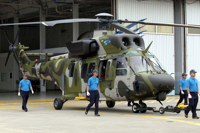 韓国軍、新型軍事輸送ヘリコプター「Surion」を公開