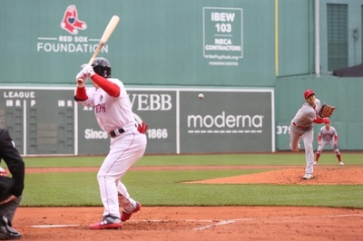大谷は雨天中断で2回降板 初対決吉田からは空振り三振