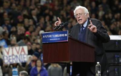 米大統領選、サンダース氏2州で勝利 民主党の党員集会