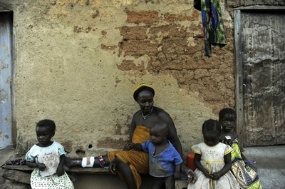 ナイジェリア北部の暴動激化で死者多数、避難民2万5000人