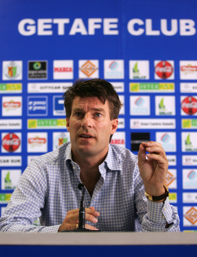 ラウドルップ新監督 ヘタフェで就任会見