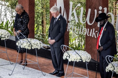 ルワンダ虐殺30年、首都で式典 クリントン氏も参列