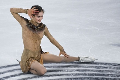 16歳レビトがSP首位 日本勢トップは住吉 フィギュア・フランス杯