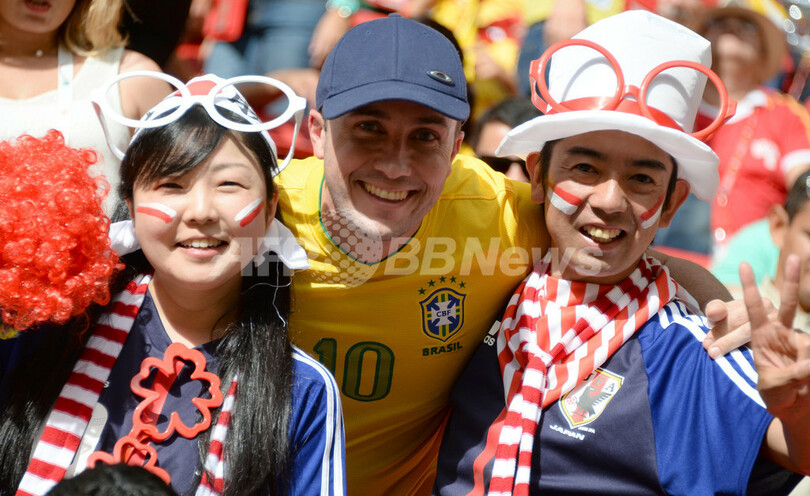ブラジル美女から日本人サポーター、マスクマンまで・・・コンフェデ杯を盛り上げたサポーター