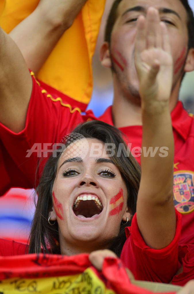 ブラジル美女から日本人サポーター、マスクマンまで・・・コンフェデ杯を盛り上げたサポーター