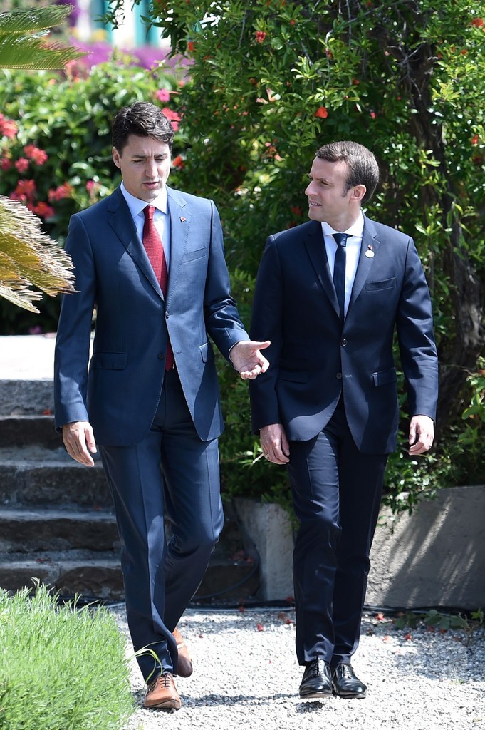 加仏首脳の「ブロマンス」にネット興奮 シチリアで友情花咲く？