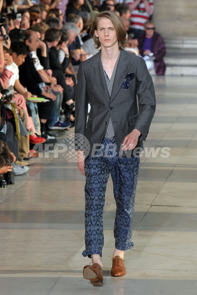 10年春夏パリ メンズコレクション ドリス ヴァン ノッテン 新作を発表 写真11枚 国際ニュース Afpbb News