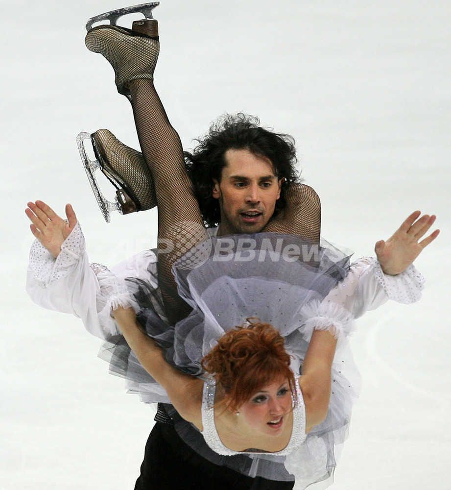 ホフロワ ノビツキー組がアイスダンスで逆転優勝 フィギュアgp第5戦 写真17枚 国際ニュース Afpbb News