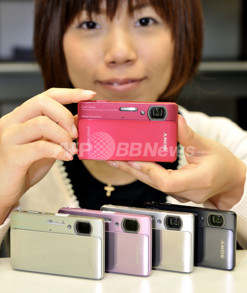 ソニー、世界最小・最軽量のサイバーショット「DSC-TX5」を発表 写真4