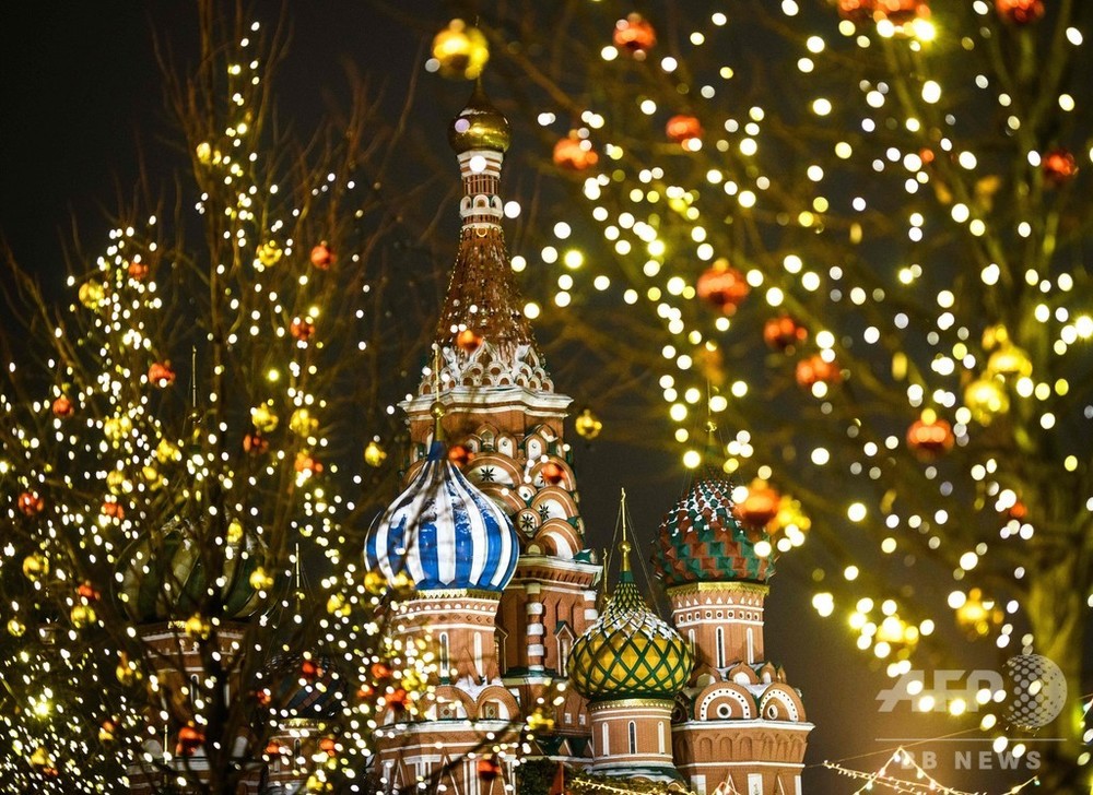 休暇控えたモスクワ 広場にイルミネーション 写真9枚 国際ニュース Afpbb News