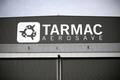 航空機保管会社ターマック・アエロセーブのロゴ。フランス南西部アズレで（2021年2月4日撮影）。(c)Lionel BONAVENTURE / AFP