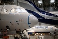 航空機保管会社ターマック・アエロセーブが保管する航空機の格納庫内。フランス南西部アズレで（2021年2月4日撮影）。(c)Lionel BONAVENTURE / AFP
