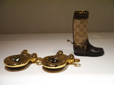 グッチ、『ICONS OF HERITAGE - 受け継がれるアイコン』展24日まで