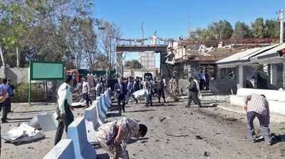 イラン南東部で自爆攻撃 2人死亡、重傷の一般市民も