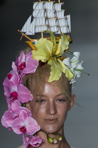 ＜14/15年春夏サンパウロ・コレクション＞アマポら