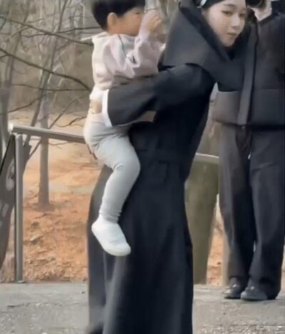 韓国のガールズグループメンバー、撮影現場で赤ちゃんに大苦戦…“お姉さんイヤ！”のひと言に冷や汗も