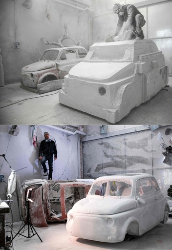 大理石の実物大フィアット500 彫刻で消費主義批判 伊