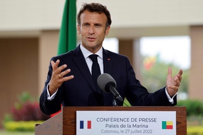 ロシアは「最後の植民地帝国の一つ」 仏大統領